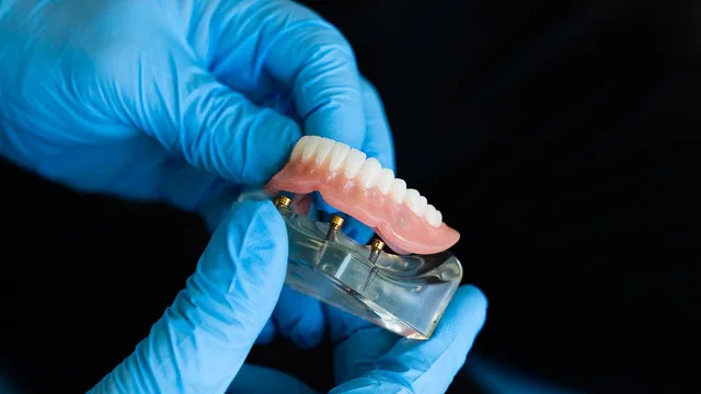 Jak używać ortodontycznej nici dentystycznej